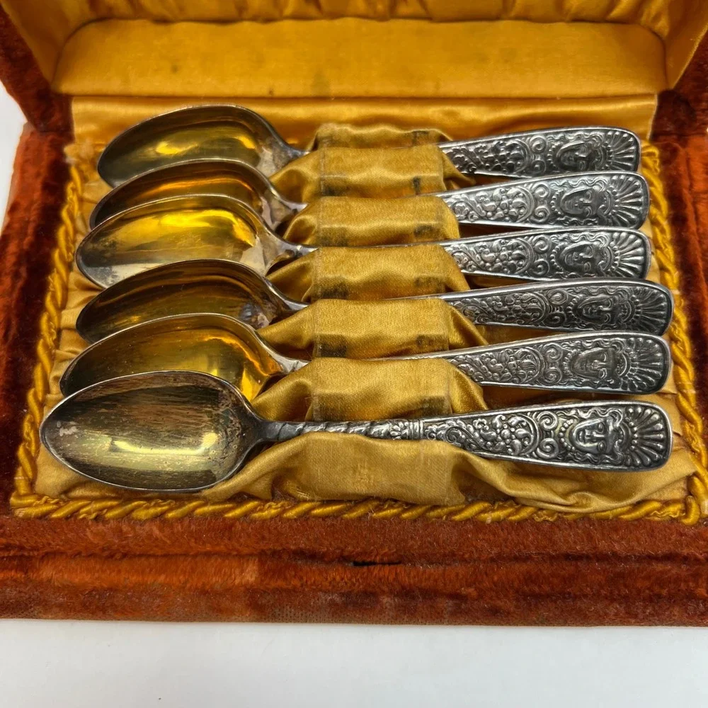 6 Pc Set 1886 Assyrian Head Silverplated Demi Spoons in Original Box Rogers Bros